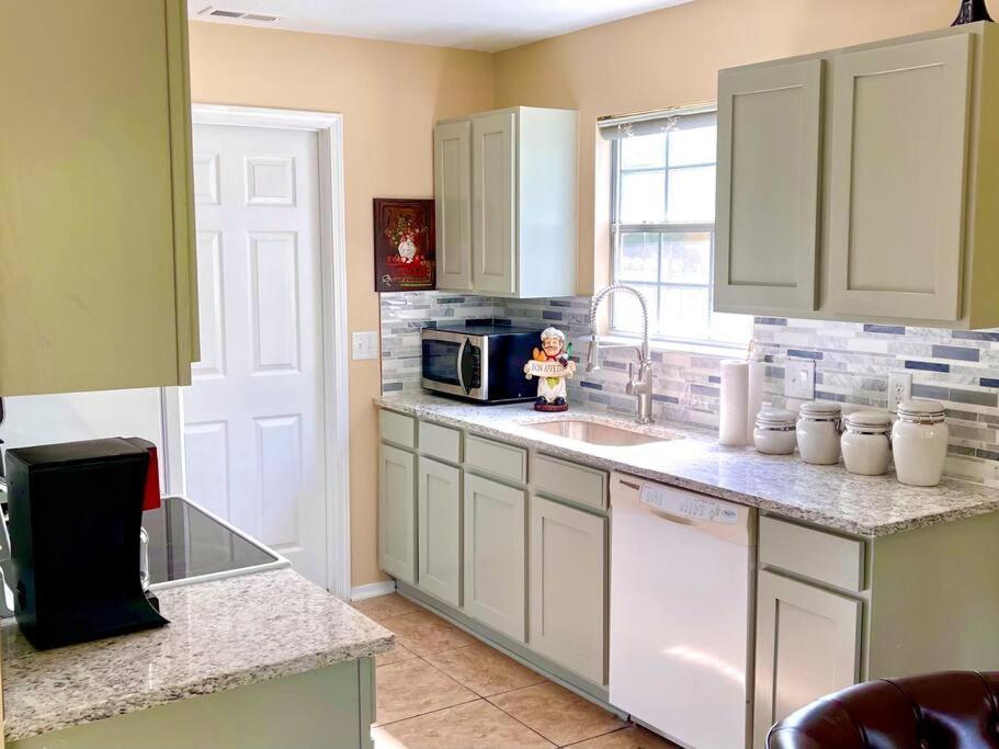 Fayetteville Getaway מראה חיצוני תמונה